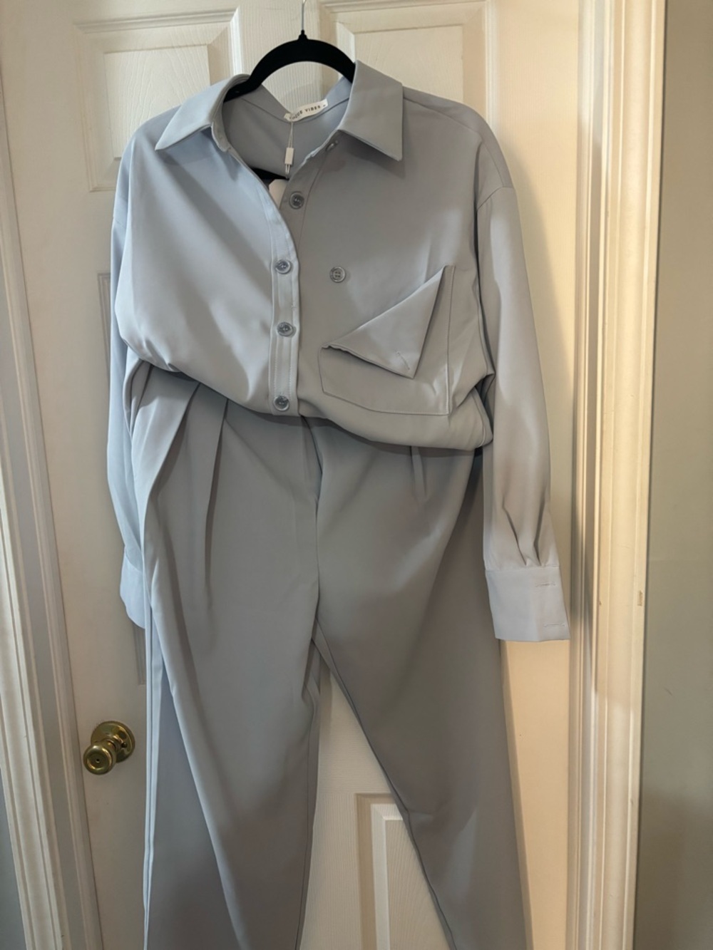 Women's Tailored Light blue Pantsuit with Classic Collar